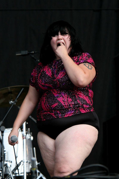 "Plus-size" singer Beth Ditto