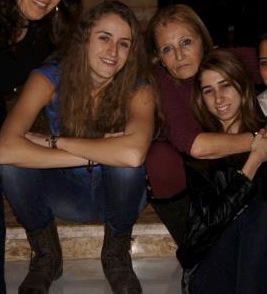 581982_10151553903863846_1023041400_n