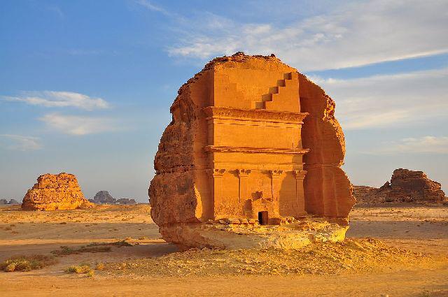 Madain Saleh (Via)
