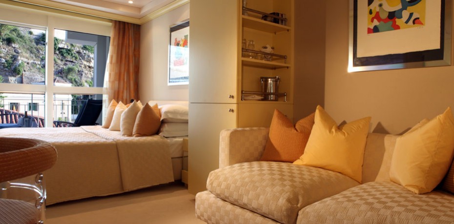 studio_combo-930x459