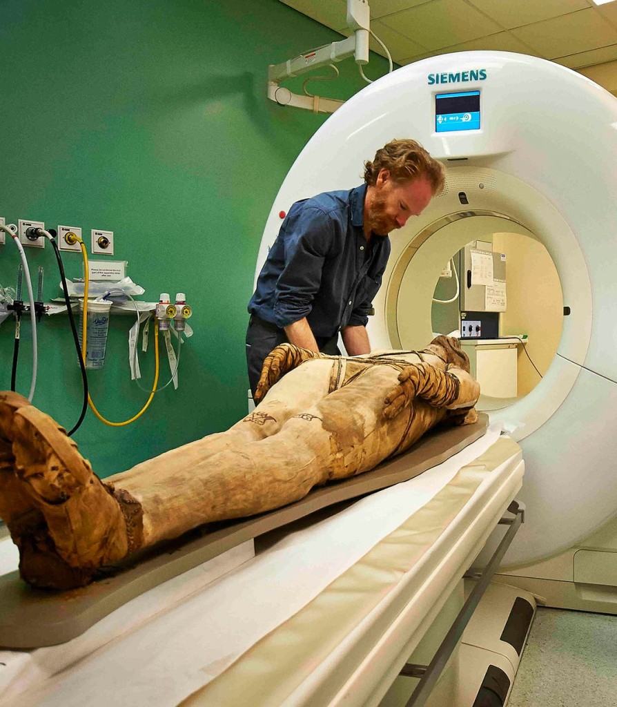 A mummy undergoing a CT scan at the Royal Brompton Hospital. (British Museum)