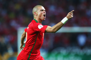 Pepe celebrates after scoring 7/6/2008