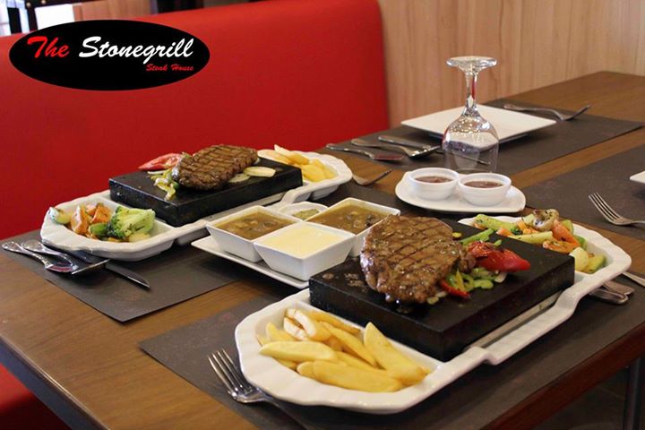 10384290_757363440994289_3537166593837804544_n