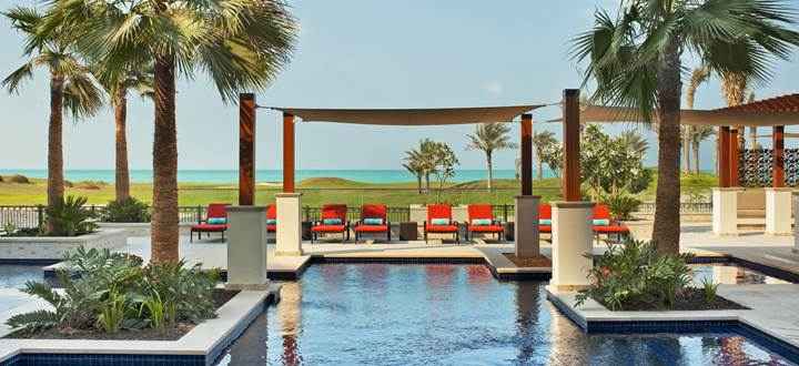 St-Regis-Saadiyat-Island-Abu-Dhabi-pool-d