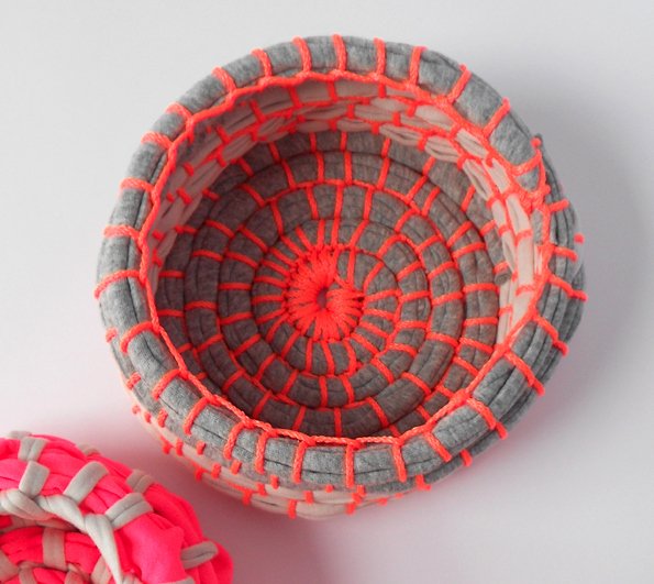 StyleMotivation-DIY-T-shirts-21