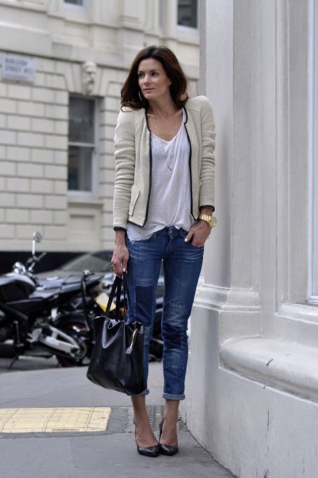 large_101_Different_Ways_to_Wear_a_White_T-shirt-13
