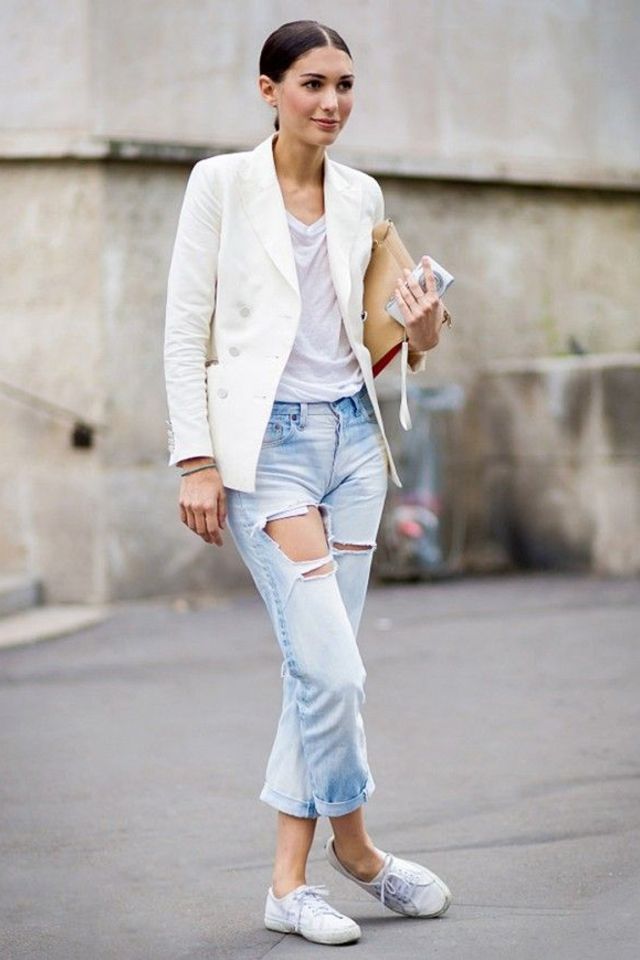 large_101_Different_Ways_to_Wear_a_White_T-shirt-5
