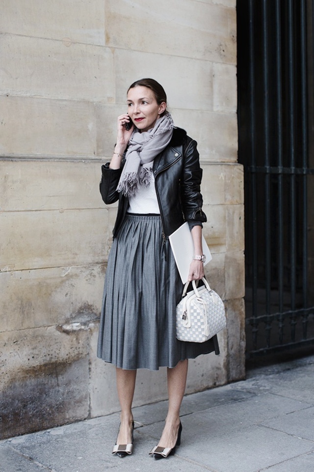 large_101_Different_Ways_to_Wear_a_White_T-shirt-74