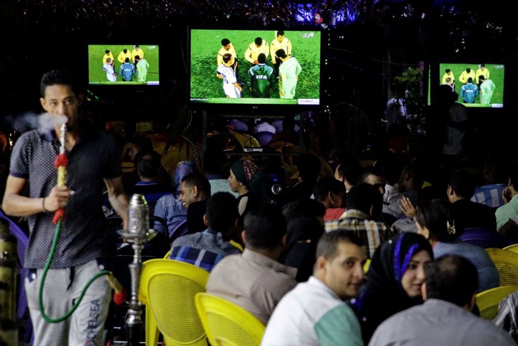 Mideast Wcup The Politics of Watching.JPEG-0703c