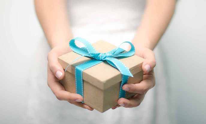giftCenterPresentBow