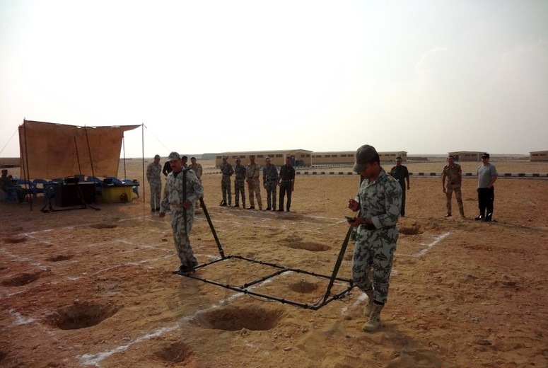 Egyptian soldiers working to demine an area.