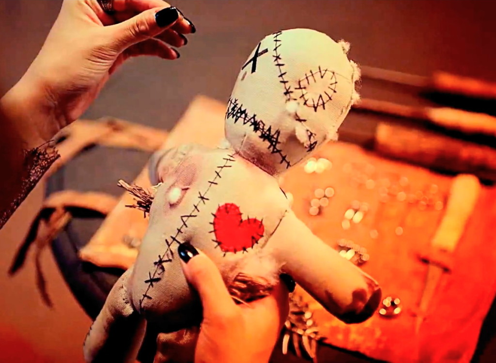 vixx-voodoo-doll-doll
