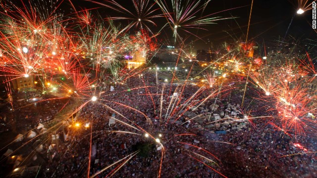 130703170223-02-egypt-fireworks-0703-horizontal-gallery