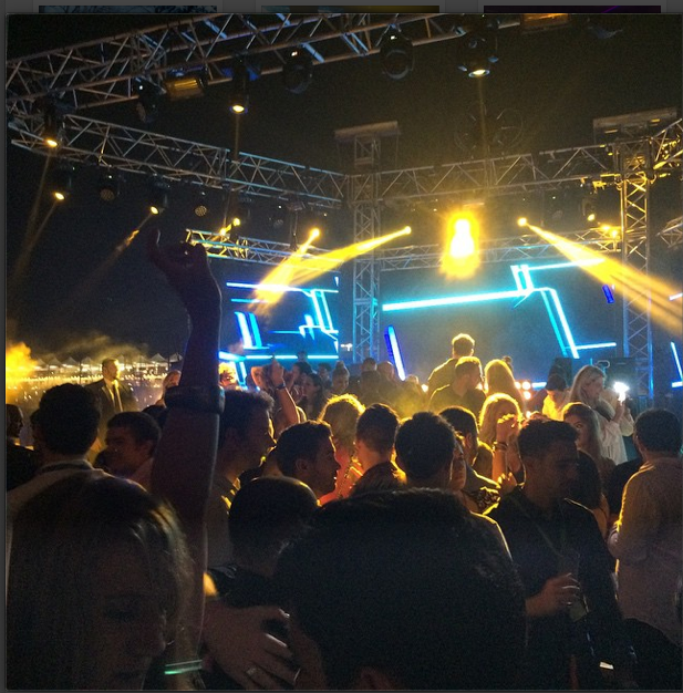 Iris Club Abu Dahbi White