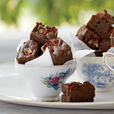 bacon-bourbon-brownies-pecans-recipe-fw0811-xl