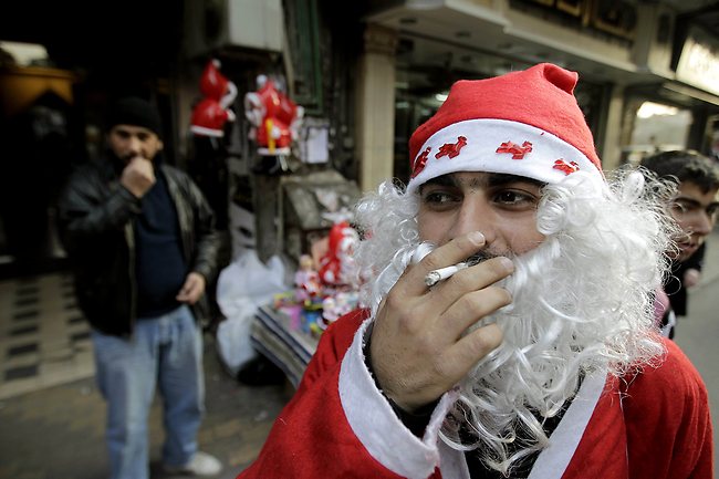 956925-syria-politics-unrest-christmas