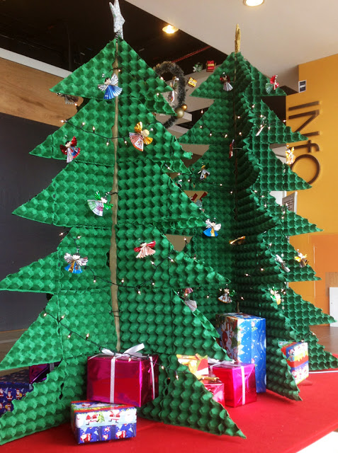 egg_crate_xmas_tree