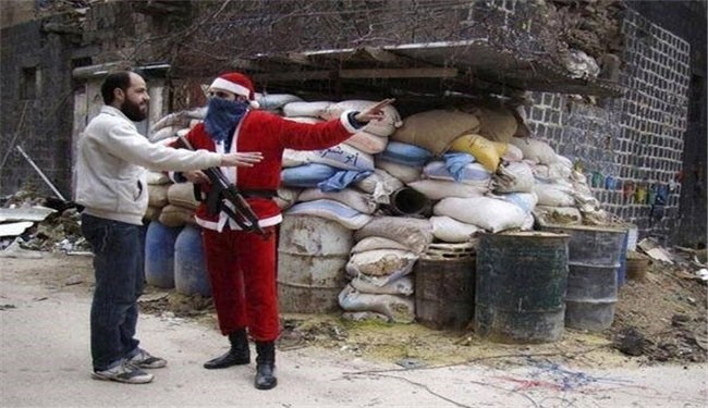 Santa Claus fights foreign-backed terrorists in Syria