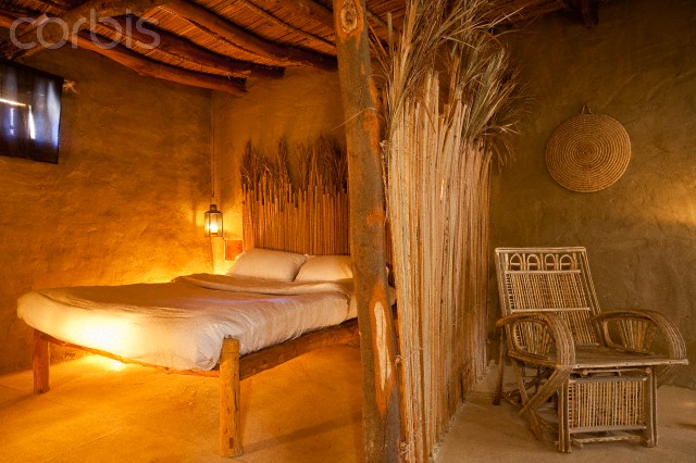 Egypt, Lower Egypt, Libyan Desert, Bahareyya Oasis, Lazuli Lodge, Ecolodge, room in rammed clay