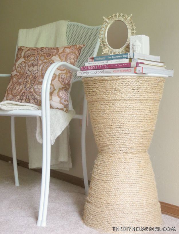 diy-rope-side-table-in-bedroom-sitting-area