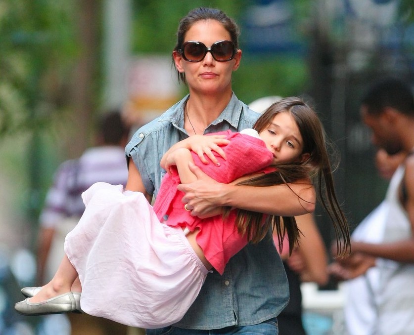 Katie Holmes And Daughter Suri Out And About In New York