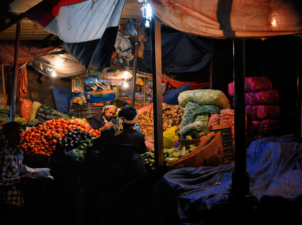 Night market (Rod Waddington/flickr)