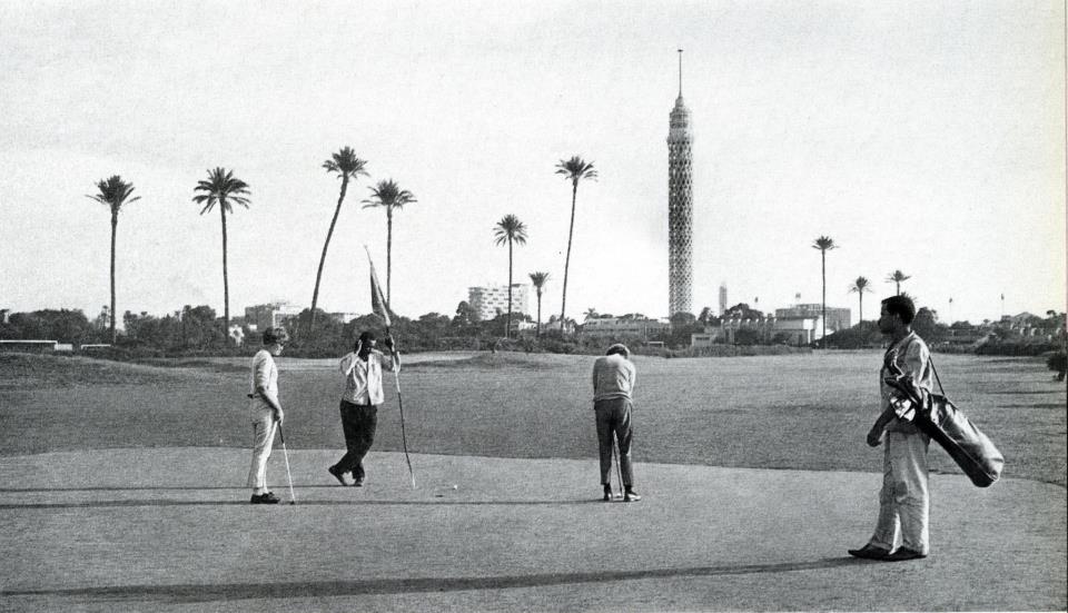 zamalek-golf-cairo-tower-bw