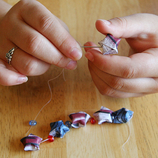 Kids-Crafting-Patriotic-Star-Bracelets_product_main