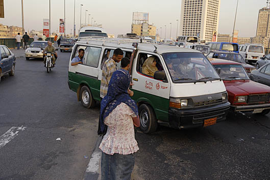 028-traffic-jam-in-cairo-before-iftar-by-claudia-wiens