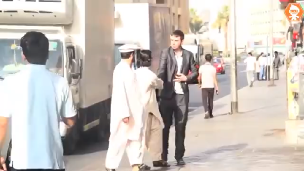 Viral Visual: What Happens When You Drop Your Wallet In Dubai?