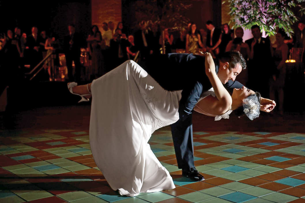 24-dance-floor.w529.h352.2x