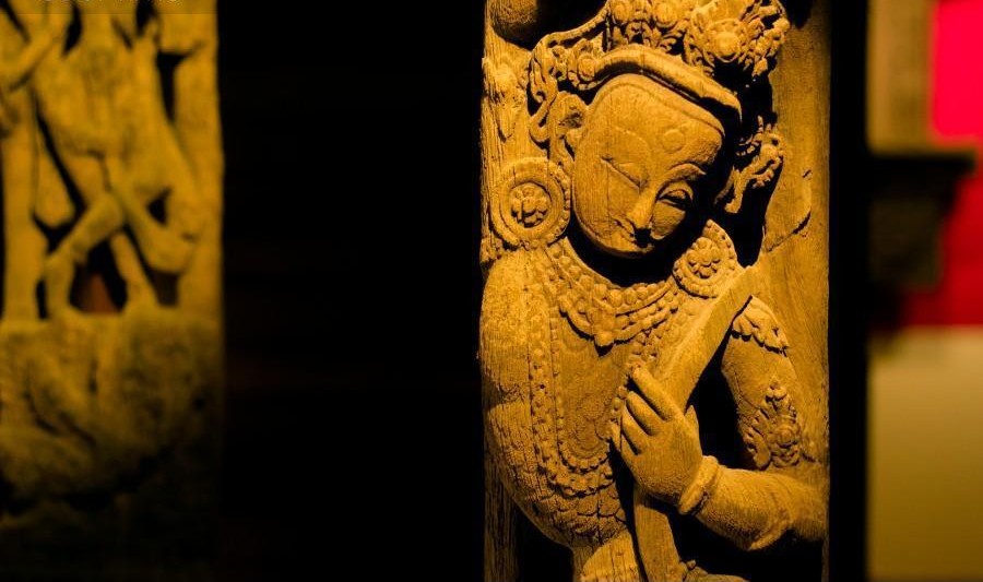 An ancient Hindu pillar at Pashupatinath, Nepal. (Karush Pradhan)
