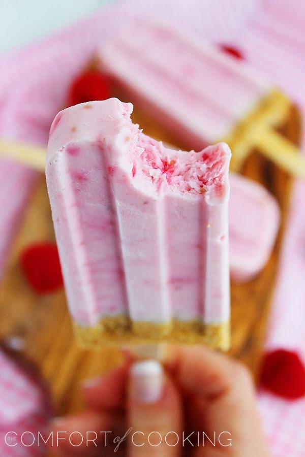 RaspberryCheesecakePopsicles-3