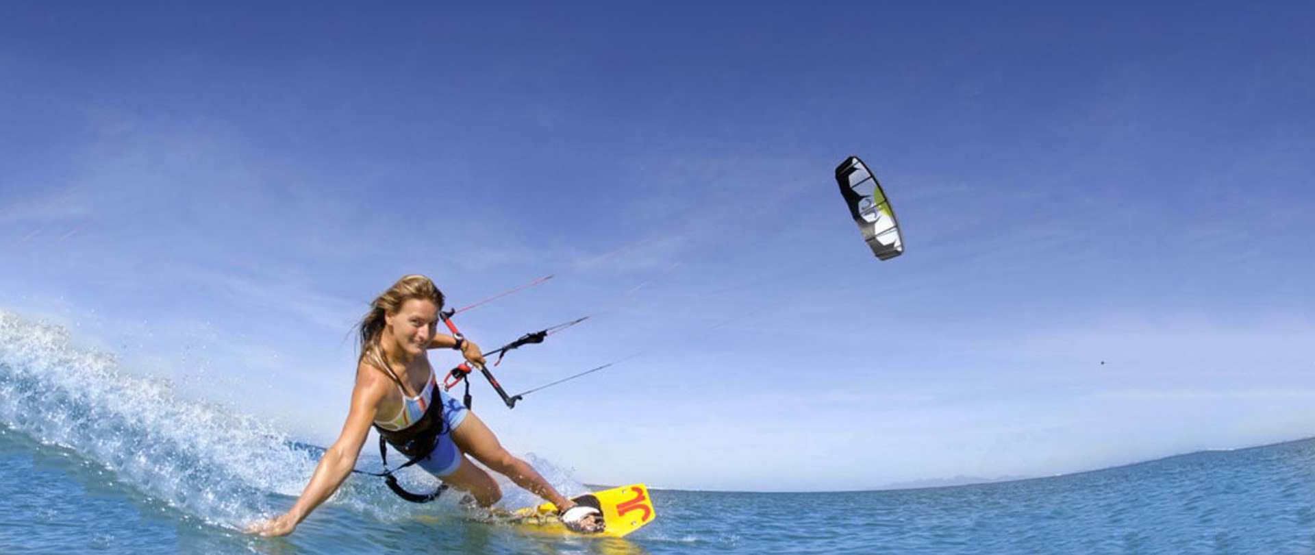kite-surfing.jpg.1920x810_0_504_13714