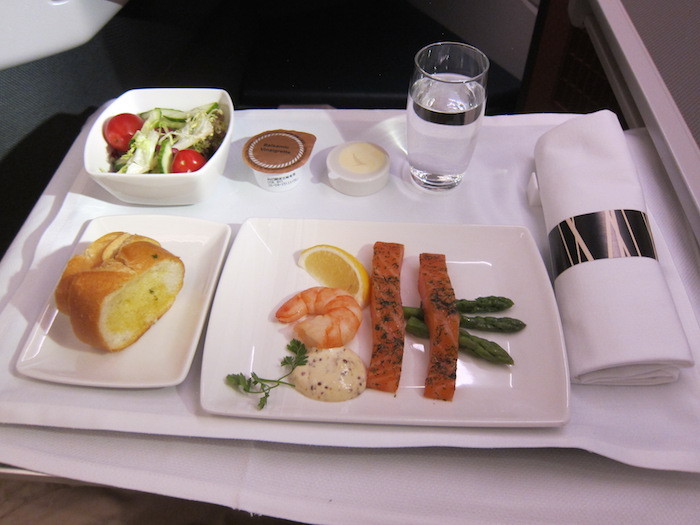 Cathay-Pacific-Business-Class-777-4-700x525