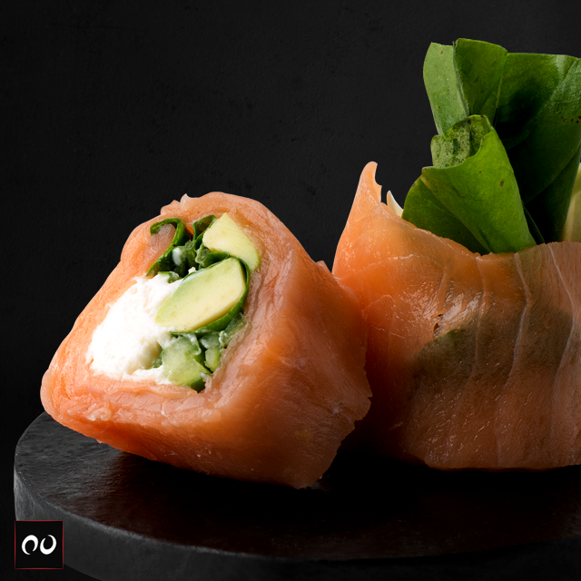 Salmon Rocket Roll