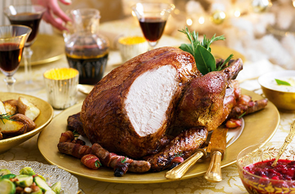 Tipsy Teapot: Enjoy the Perfect Christmas Dinner Without Cooking!