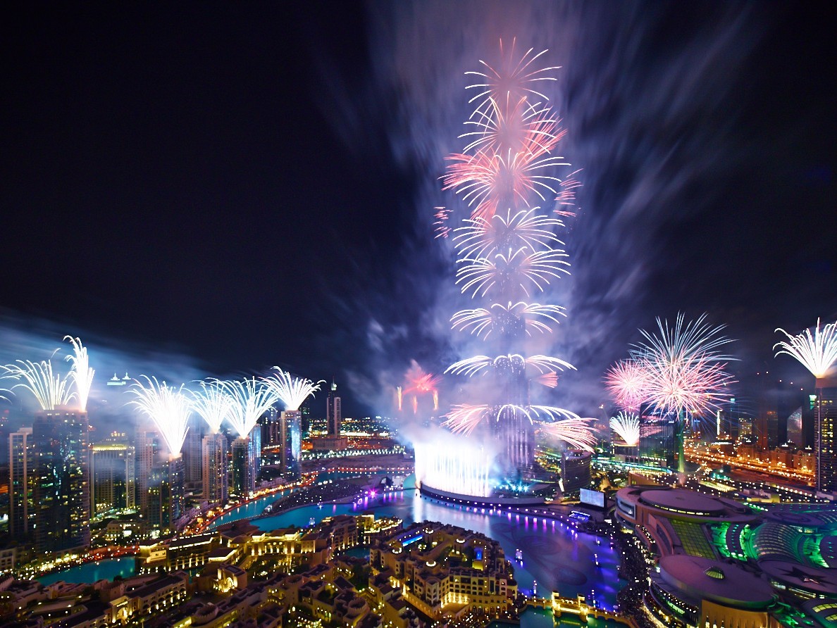 dubai-nye-fireworks-e1387214449479