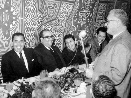 2014-635389771943021443-302