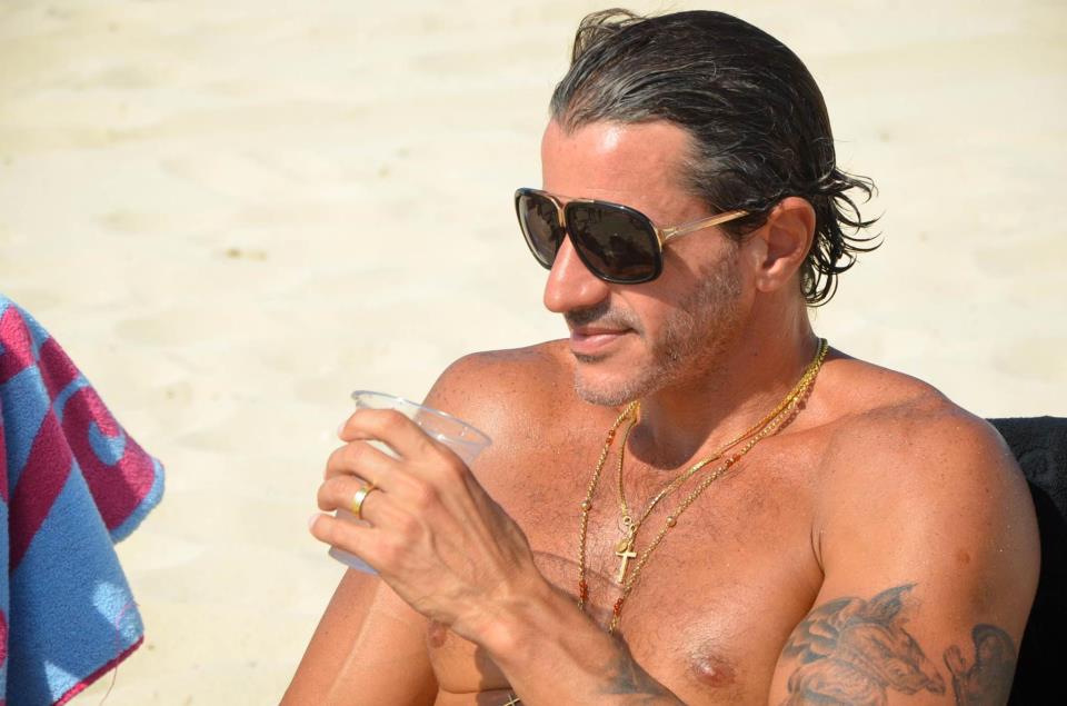 488260_10152085710210455_441734533_n