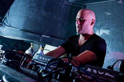 aly-fila-zouk-4