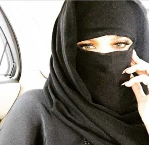 Khloe in wearing the hijab in Dubai
