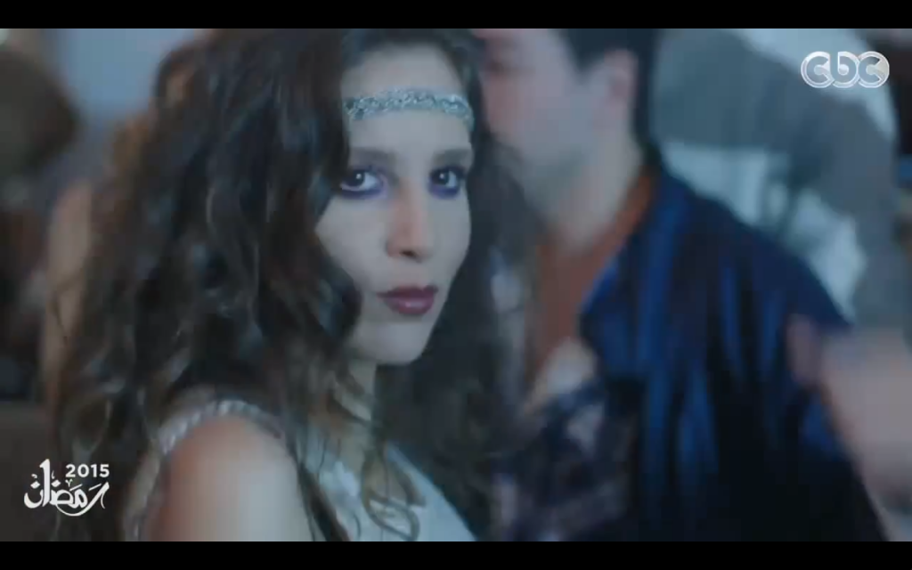 hania making eyes at ali when they meet