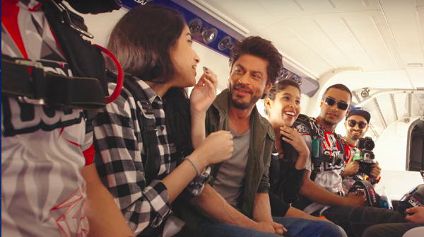 Shah Rukh Khan Surprises Fans Around Dubai While Promoting Tourism