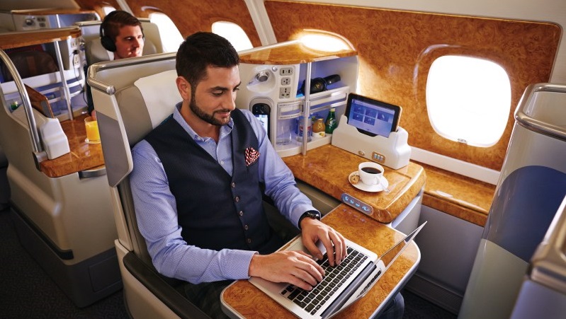 Emirates to Loan iPads to Passengers on US Flights After Ban on Electronic Devices