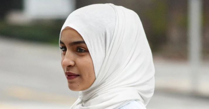 Gap Features a Hijabi Model in Their Summer 2017 Campaign