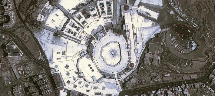 Here’s What the Great Mosque of Mecca Looks Like from Space