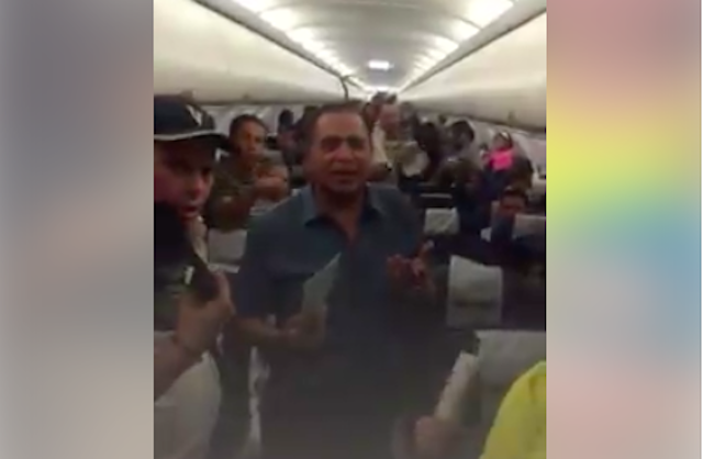 VIDEO: Air Cairo Passengers Almost Suffocate During Delayed Takeoff