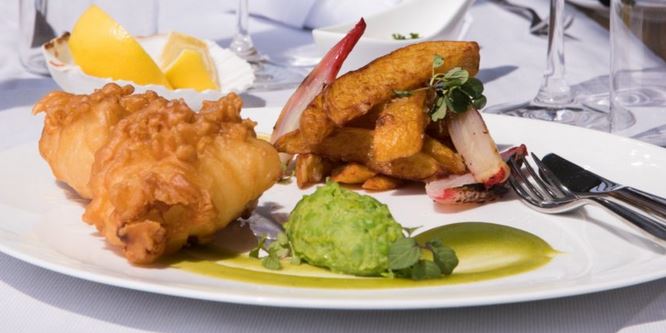 This Dubai Restaurant Is Serving Up the ‘World’s Poshest Fish and Chips’