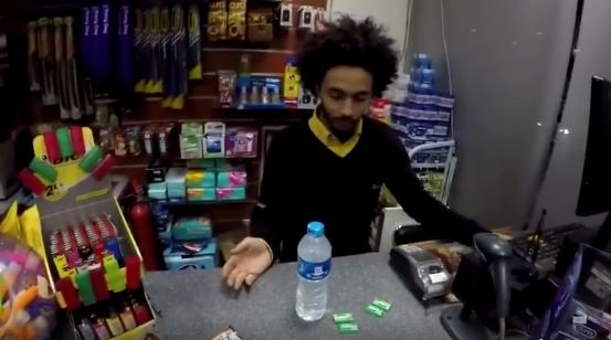 Someone Found a Solution to Getting Gum for Change in Egypt and It’s Brilliant